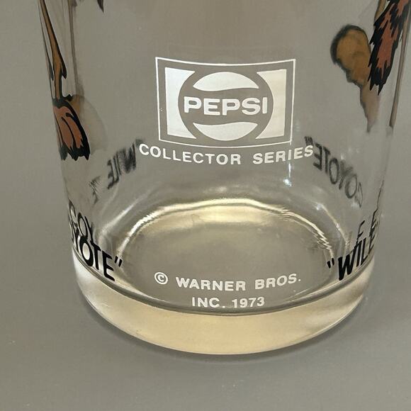 1973 Pepsi Collector Glasses Series Looney Tune Road Runner and Wile E Coyote #6 - Picture 7 of 8